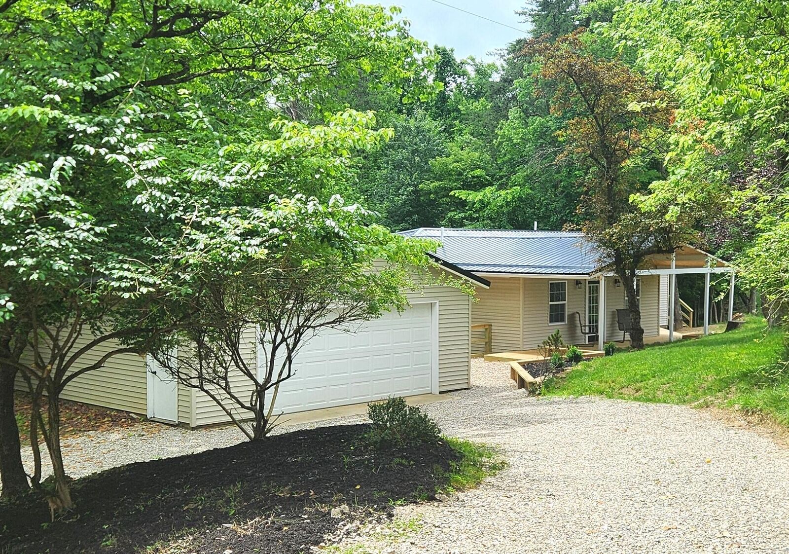 Property Photo:  429 Hide-A-Way Hills Lane  OH 43155 