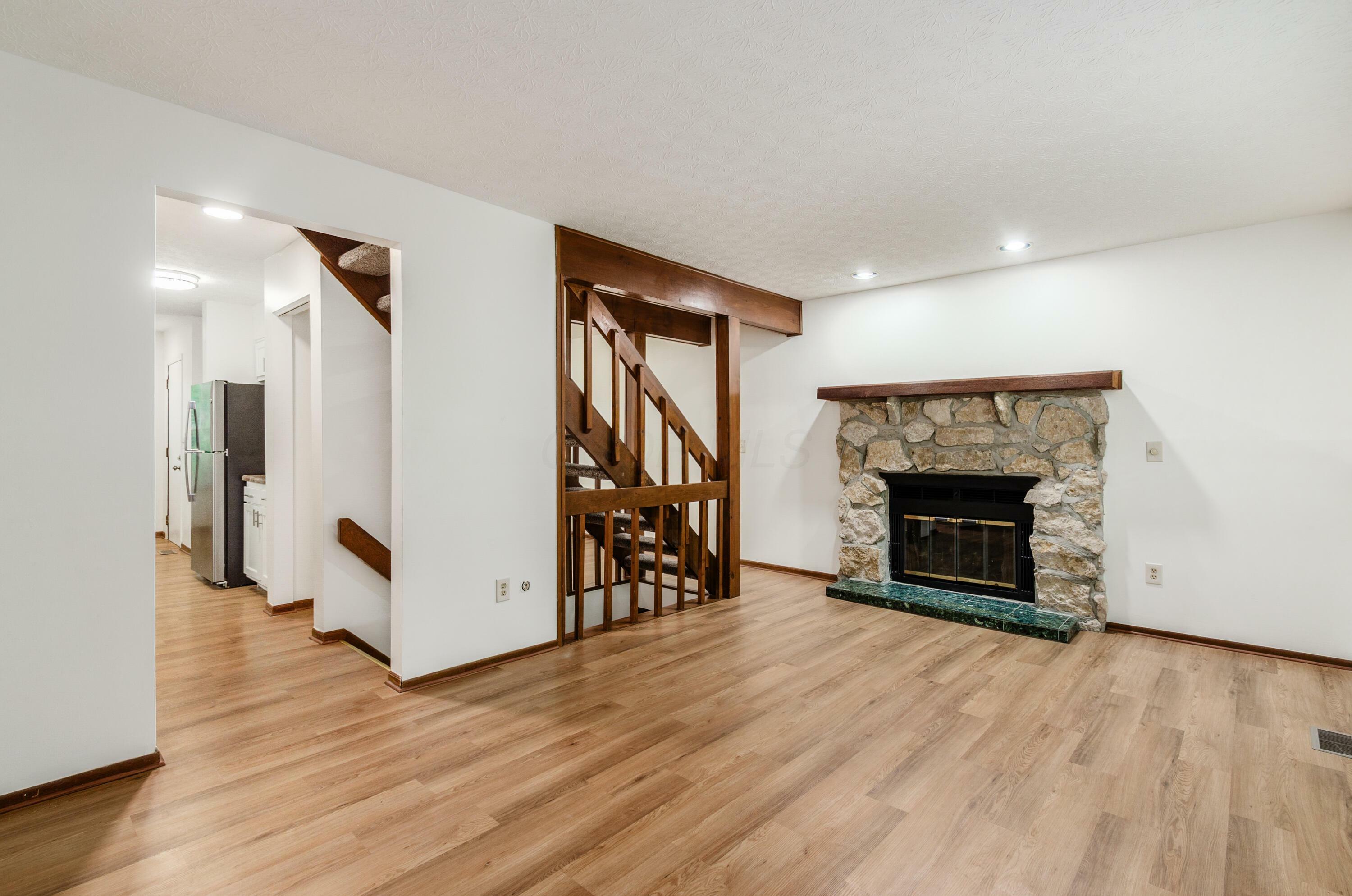 Property Photo: 4963 Buck Thorn Lane OH 43220