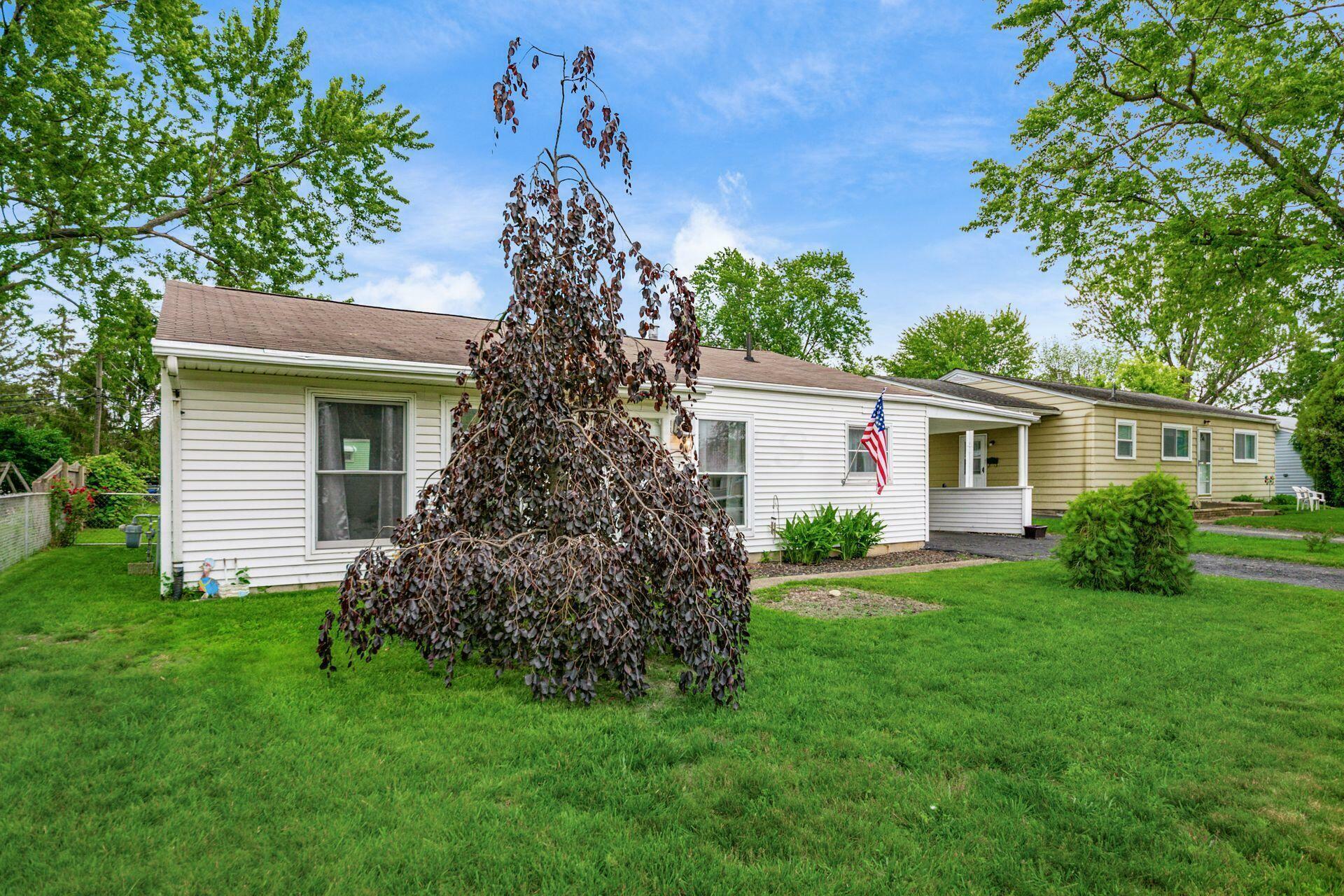 Property Photo: 4388 Allen Drive OH 43213