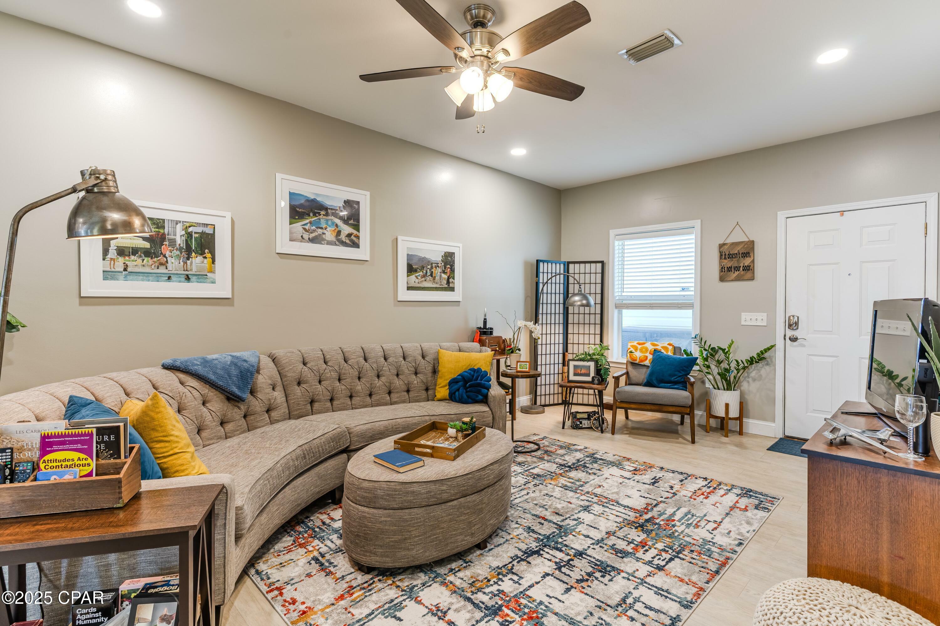 Property Photo: 1131 Balboa Avenue B FL 32401