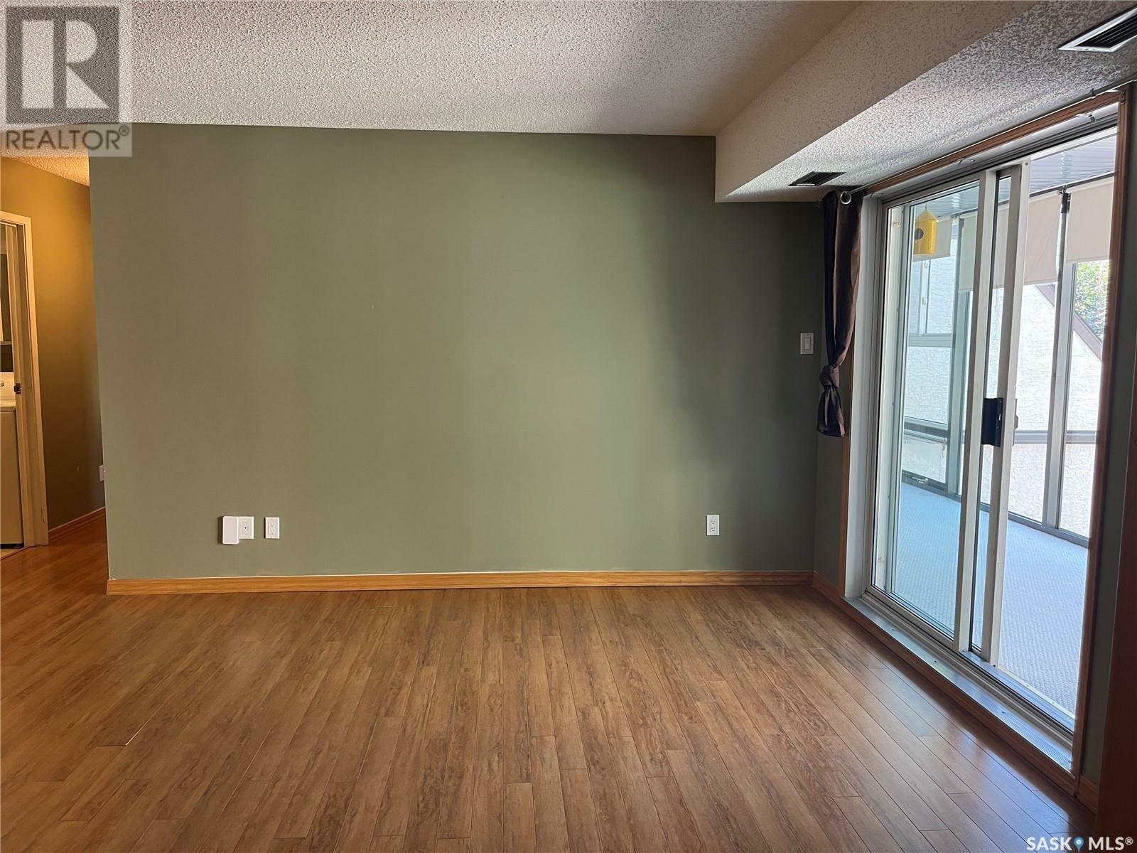 Property Photo: 206 2237 McIntyre Street SK S4P 2S1