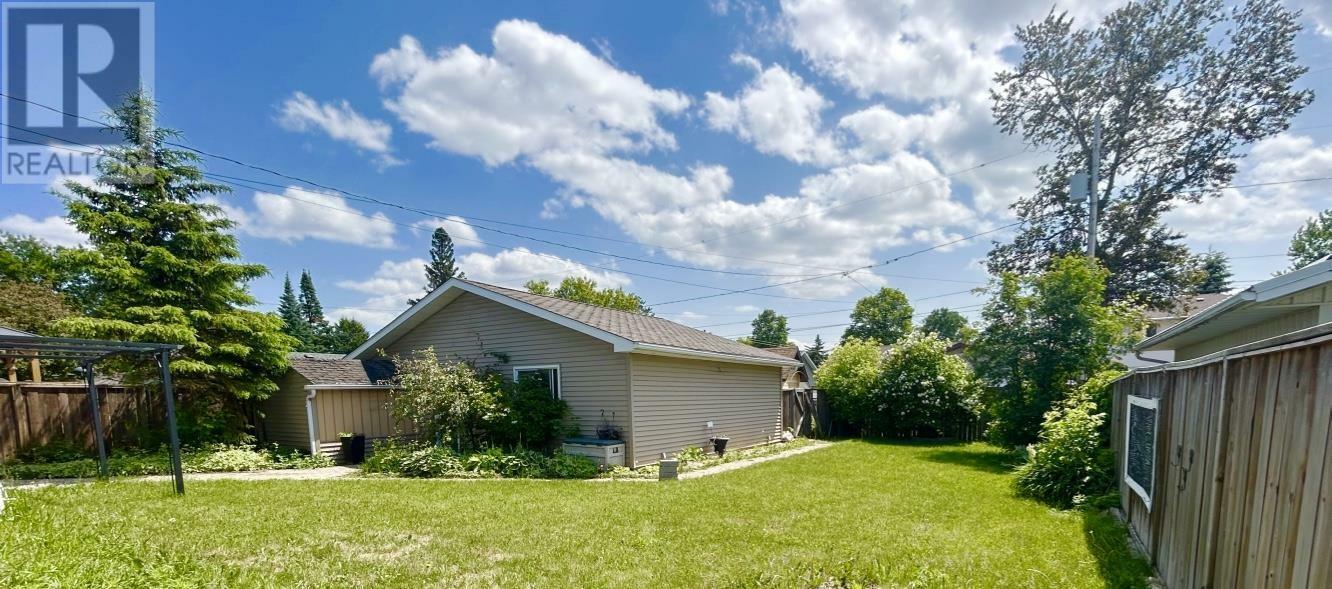 Property Photo: 707 Third Street W ON P9A 3B5