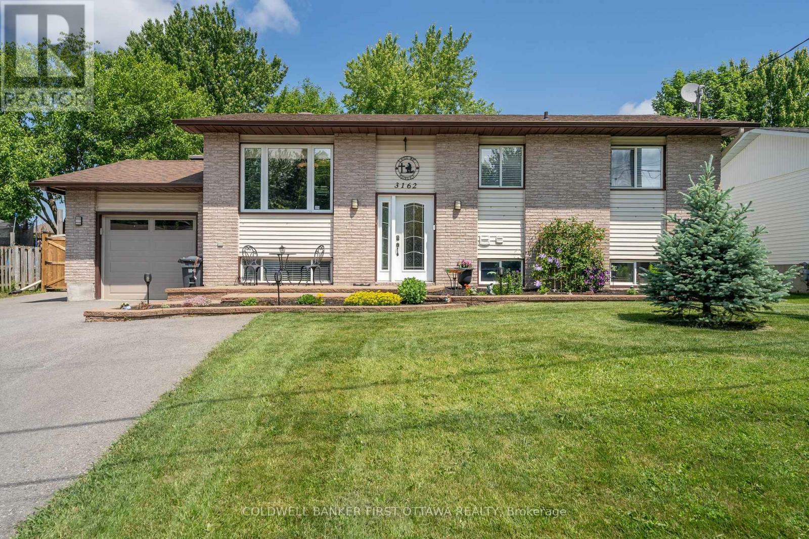 Photo de la propriété: 3162 Lemay Circle ON K4K 1A5