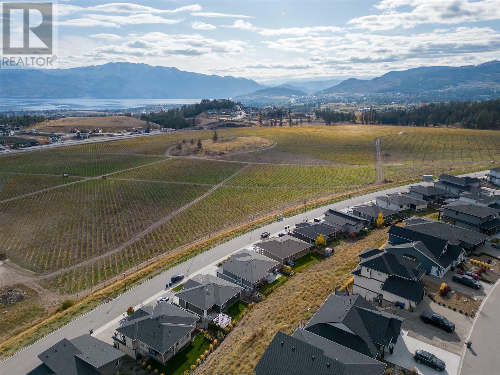 Property Photo: 2612 Paramount Drive BC V4T 3N3