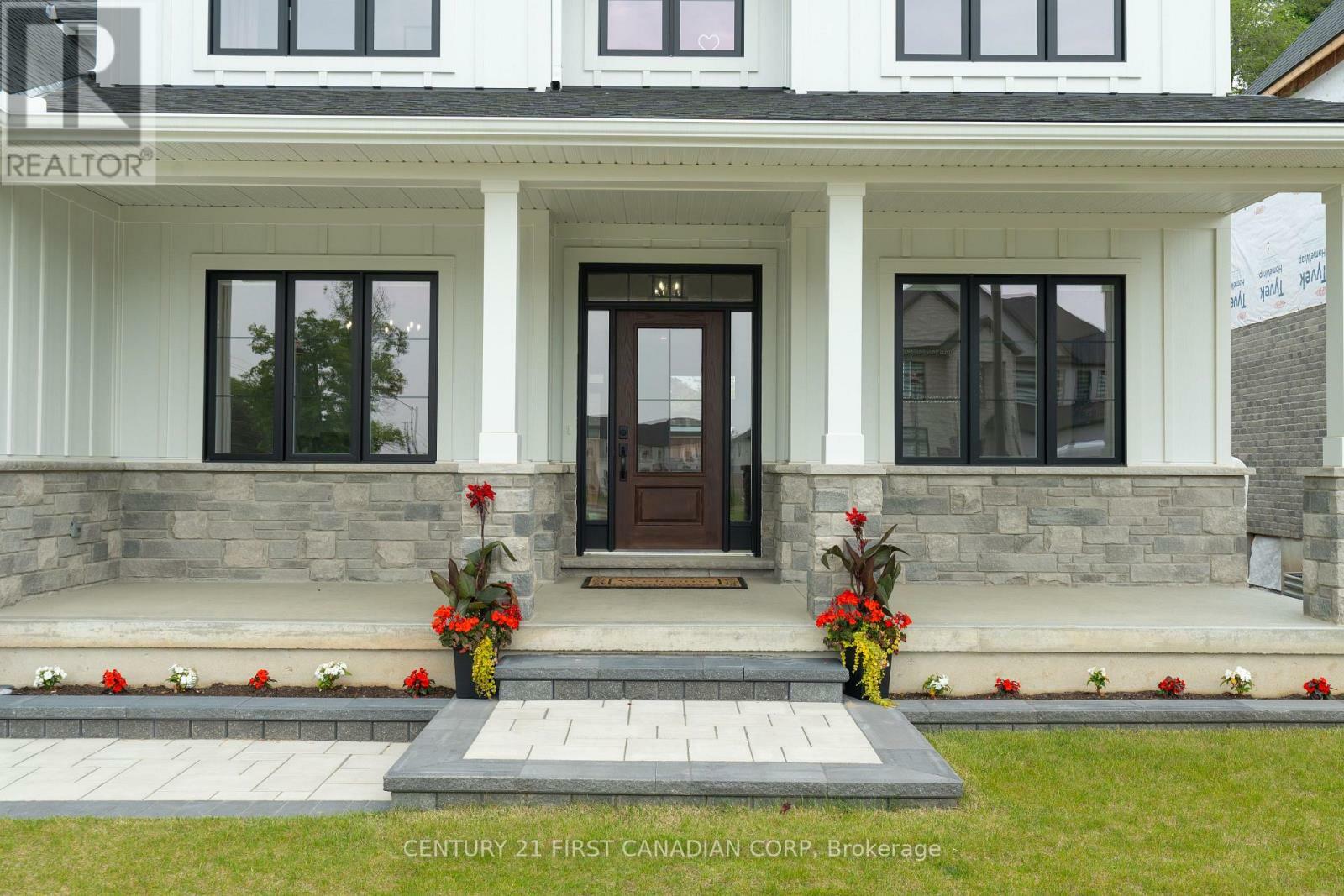Photo de la propriété: 162 Princeton Terrace ON N6K 0L5