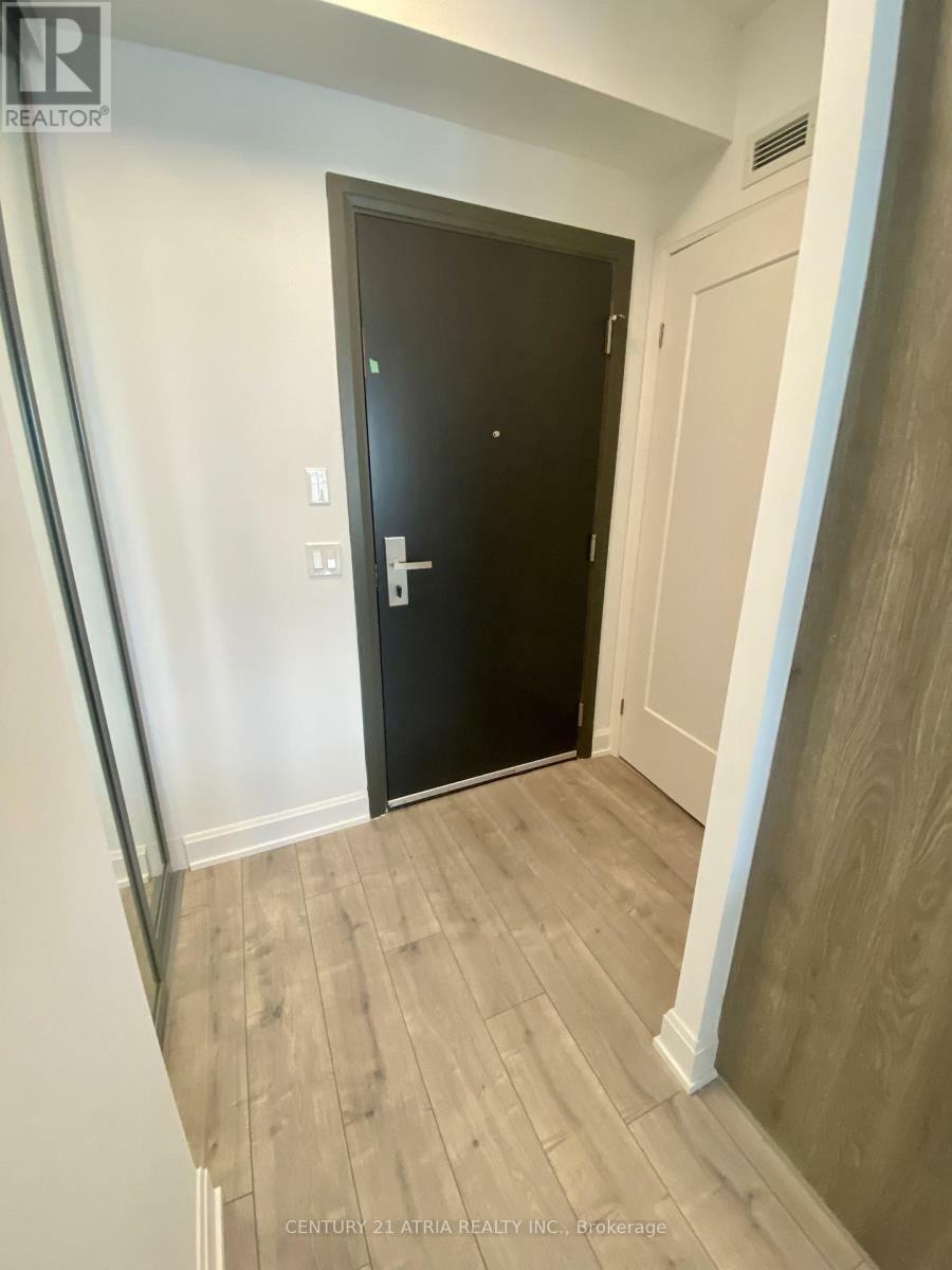 Property Photo: 38 Water Walk Drive 211 ON L3R 6M8