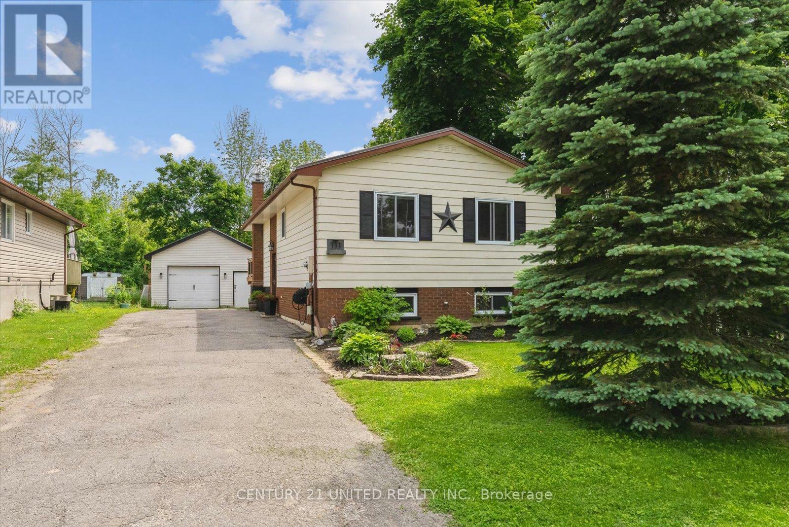 Property Photo: 111 Albert Street ON K0L 2H0