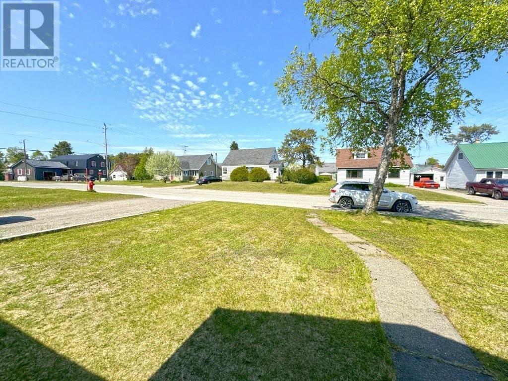 Property Photo: 66 Hudson Drive ON P0T 2W0