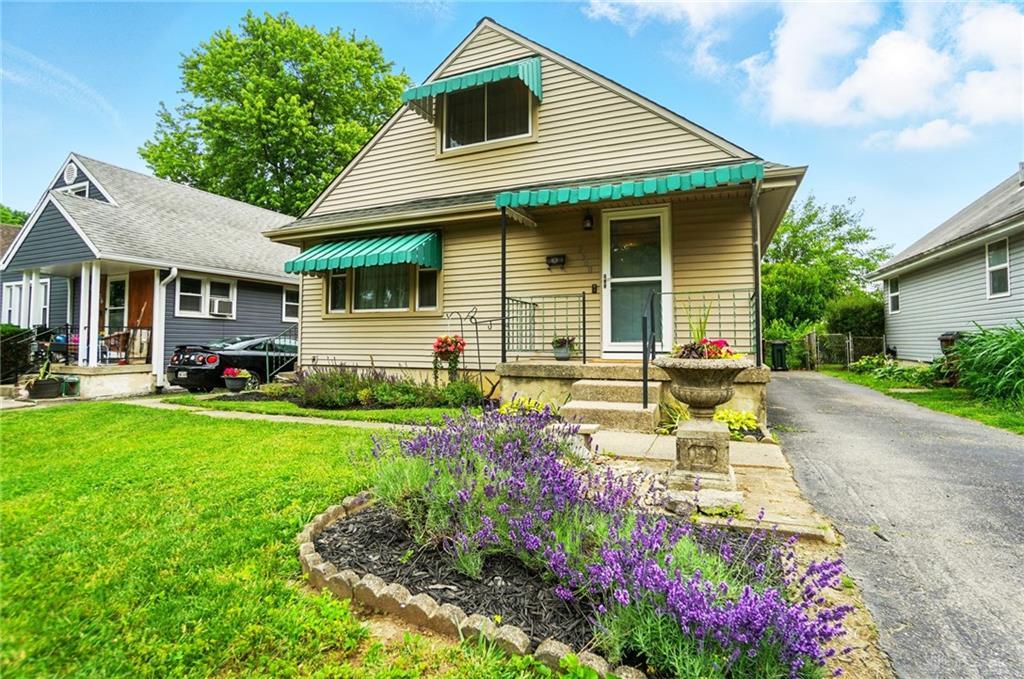 Property Photo:  2540 Acorn Drive  OH 45419 