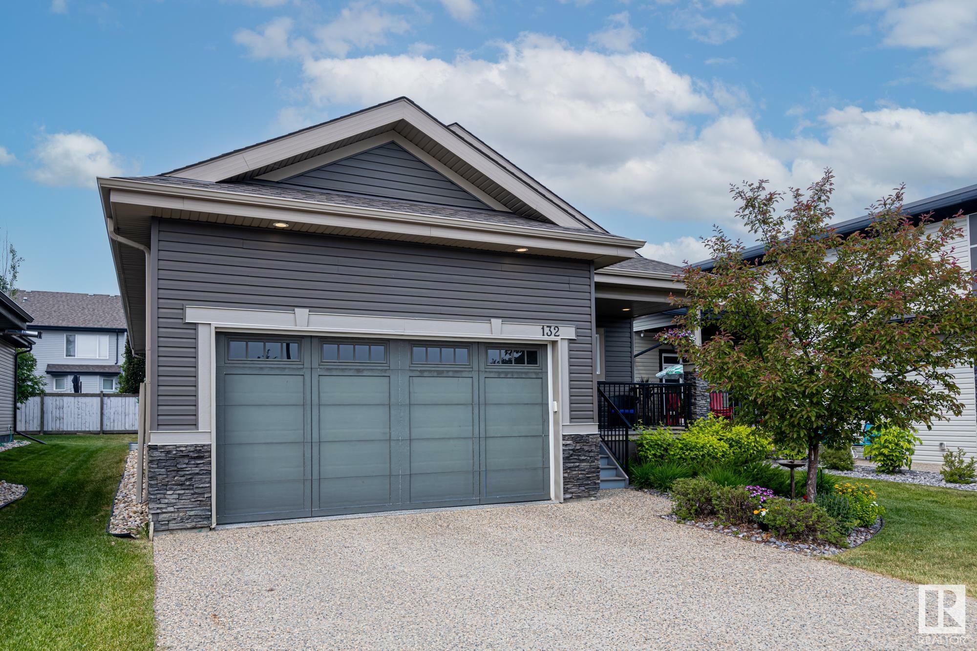 Property Photo: 50 Heatherglen Drive 132 AB T7X 0R6