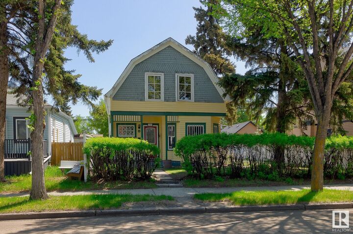 Property Photo:  12909 121 Street NW  AB T5L 0B3 