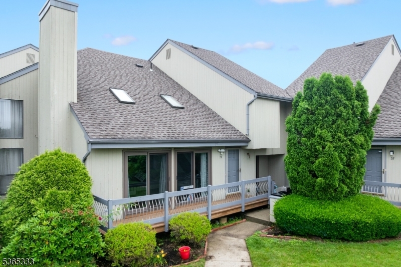 29 Woodhill St 132  Franklin Twp. NJ 08873 photo