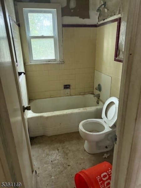Property Photo: 39 Woodcrest Rd NJ 07005