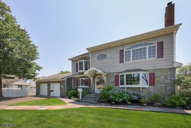 44 Shetland Dr  Clark Twp. NJ 07066 photo