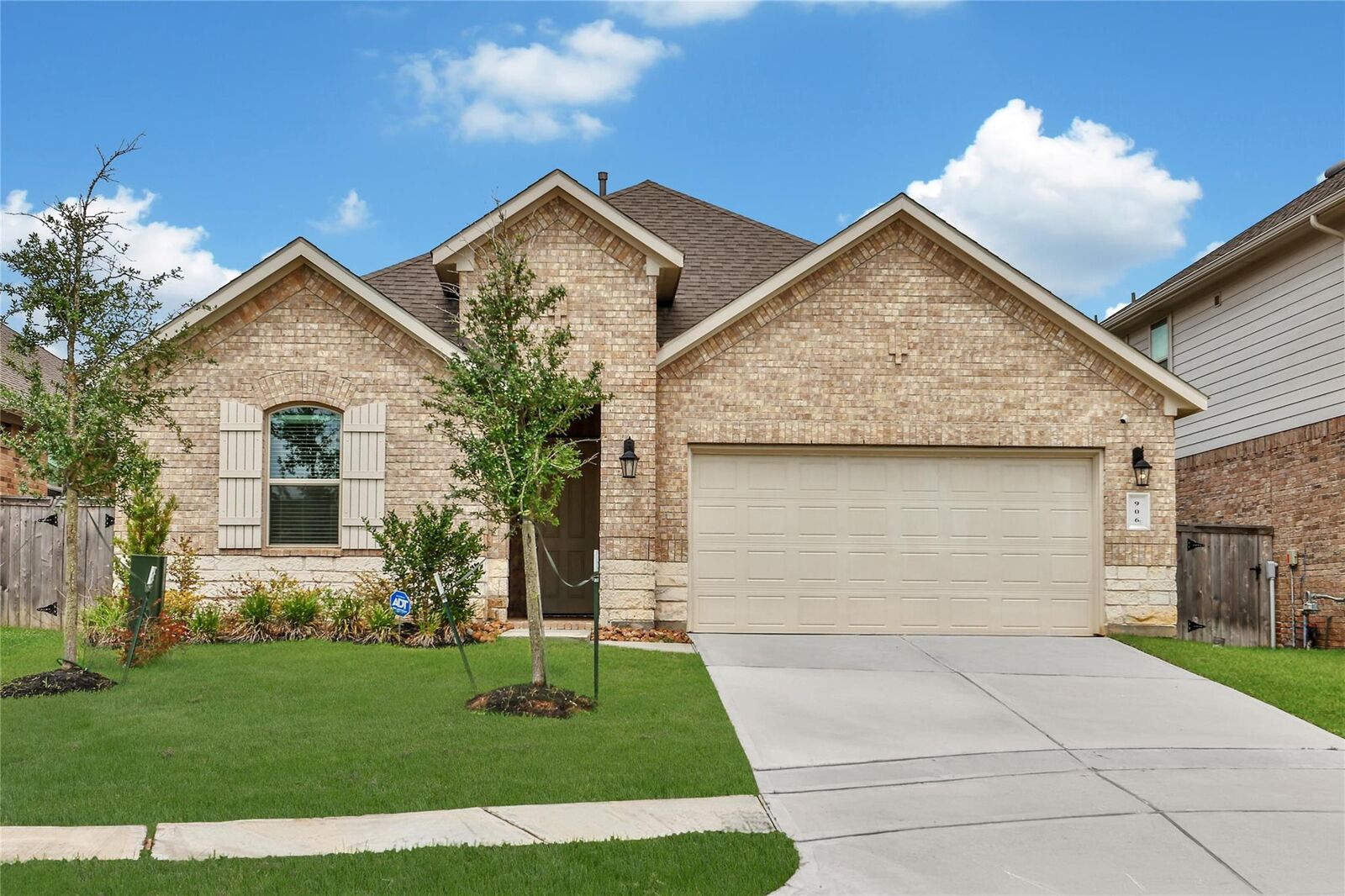 Property Photo:  906 Youth Water Road  TX 77316 