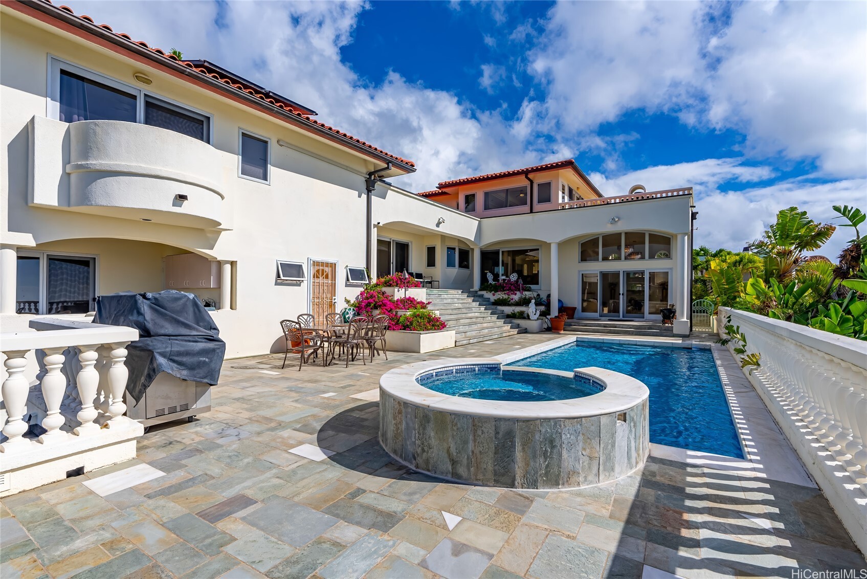 Property Photo: 671 Kahiau Loop HI 96821