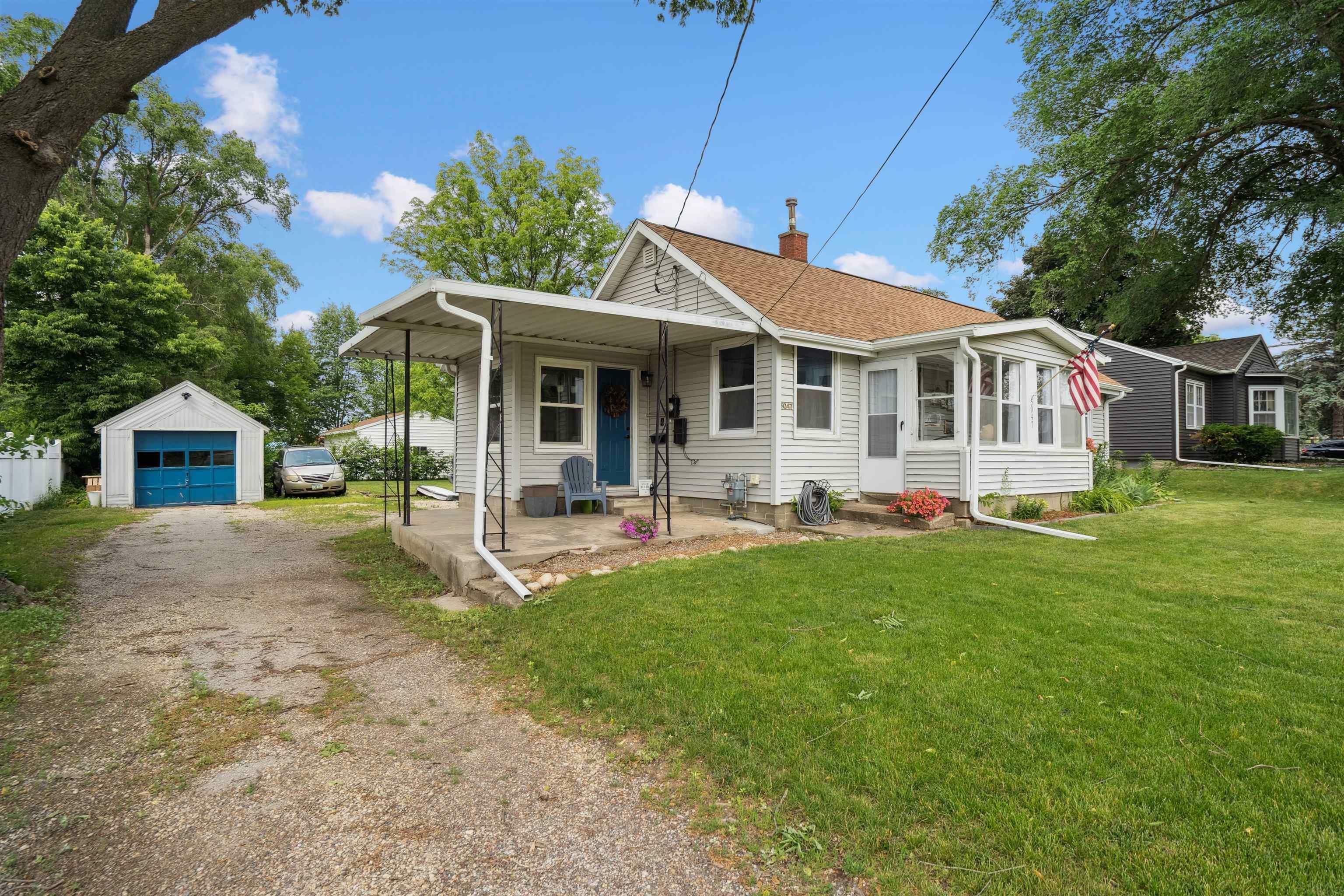 Property Photo: 5047 Lafayette Road IA 50707