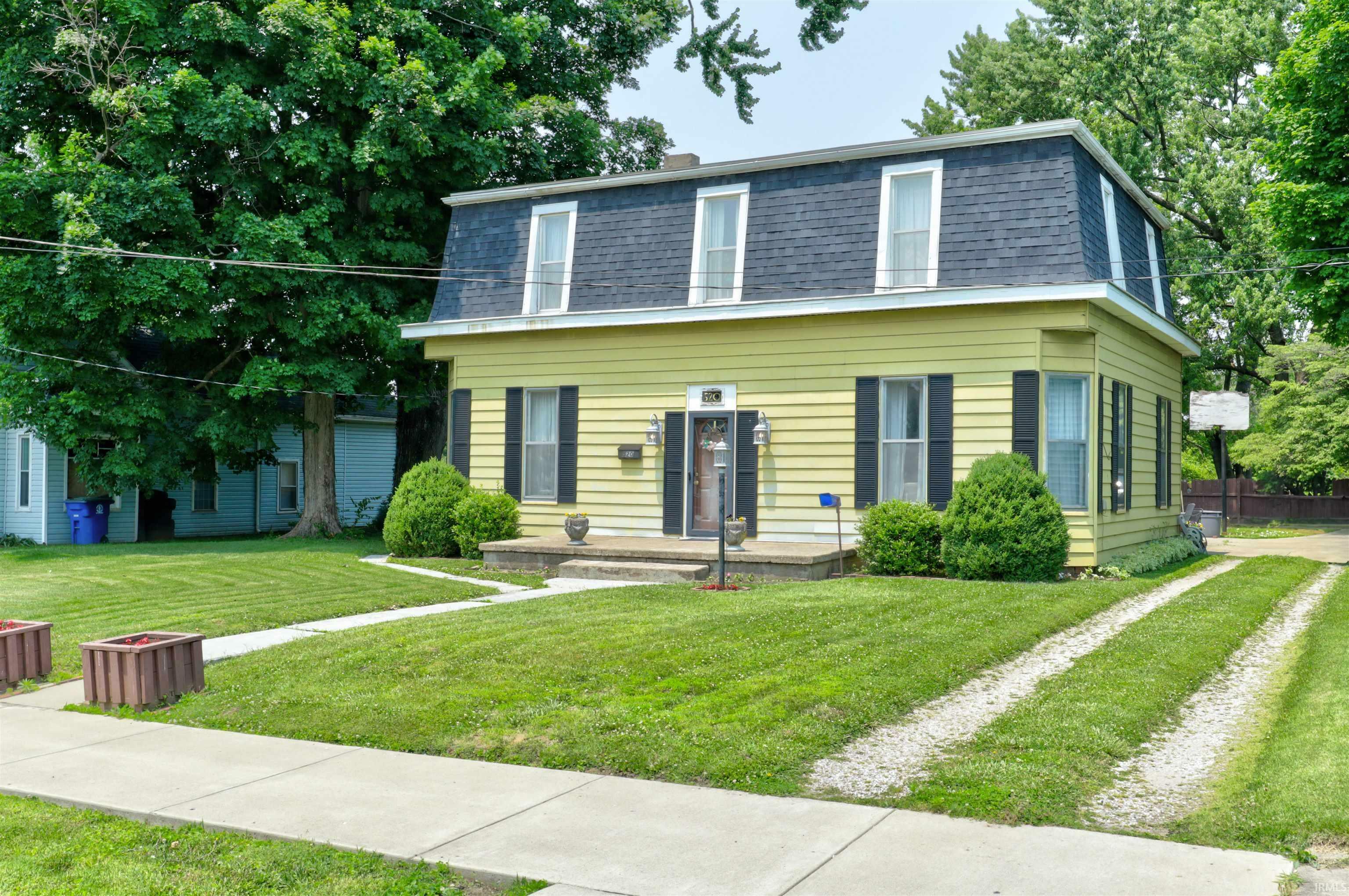 Property Photo: 520 W Emerson Street IN 47670