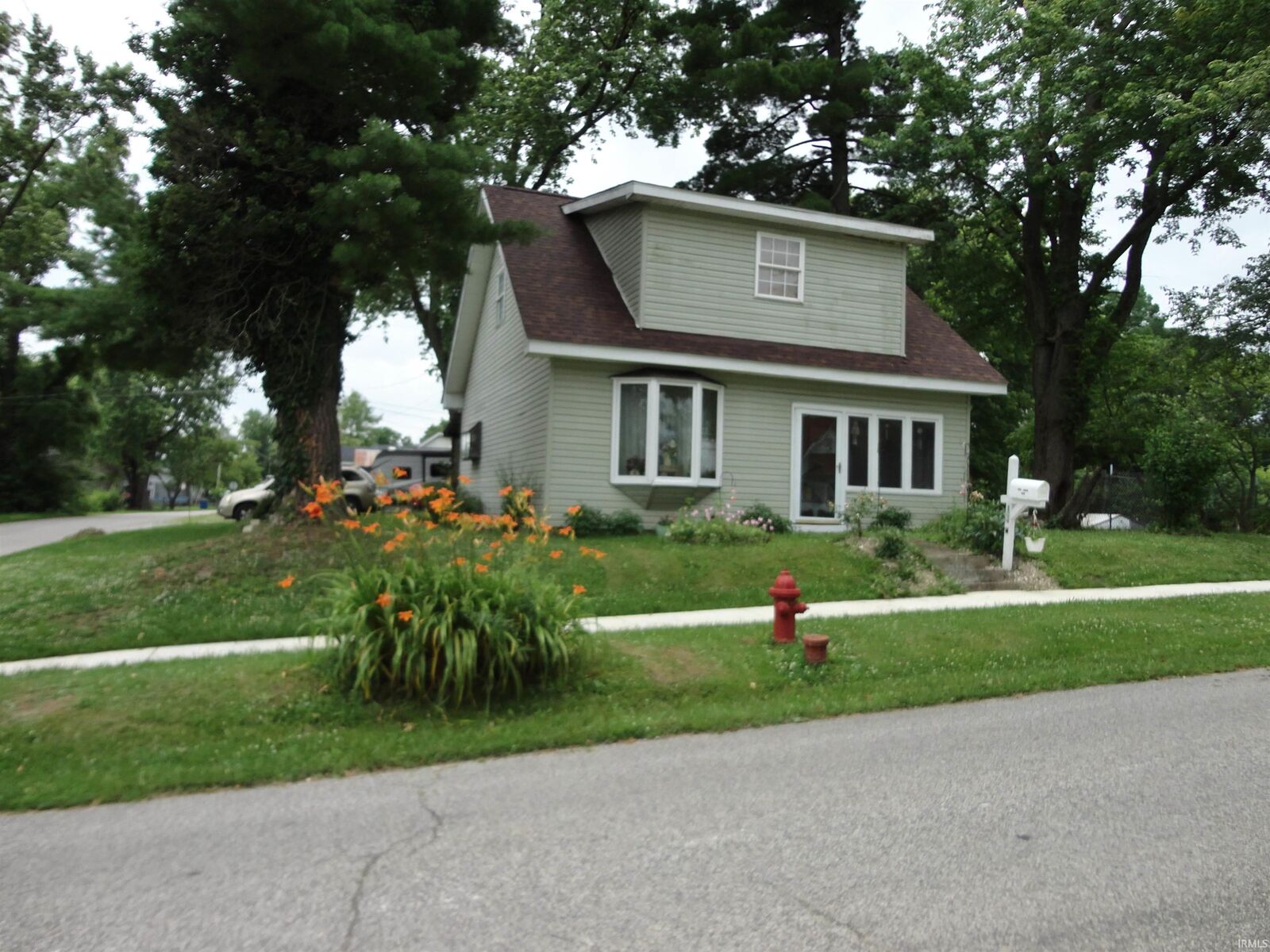 Property Photo:  104 W Grissom Avenue  IN 47446 