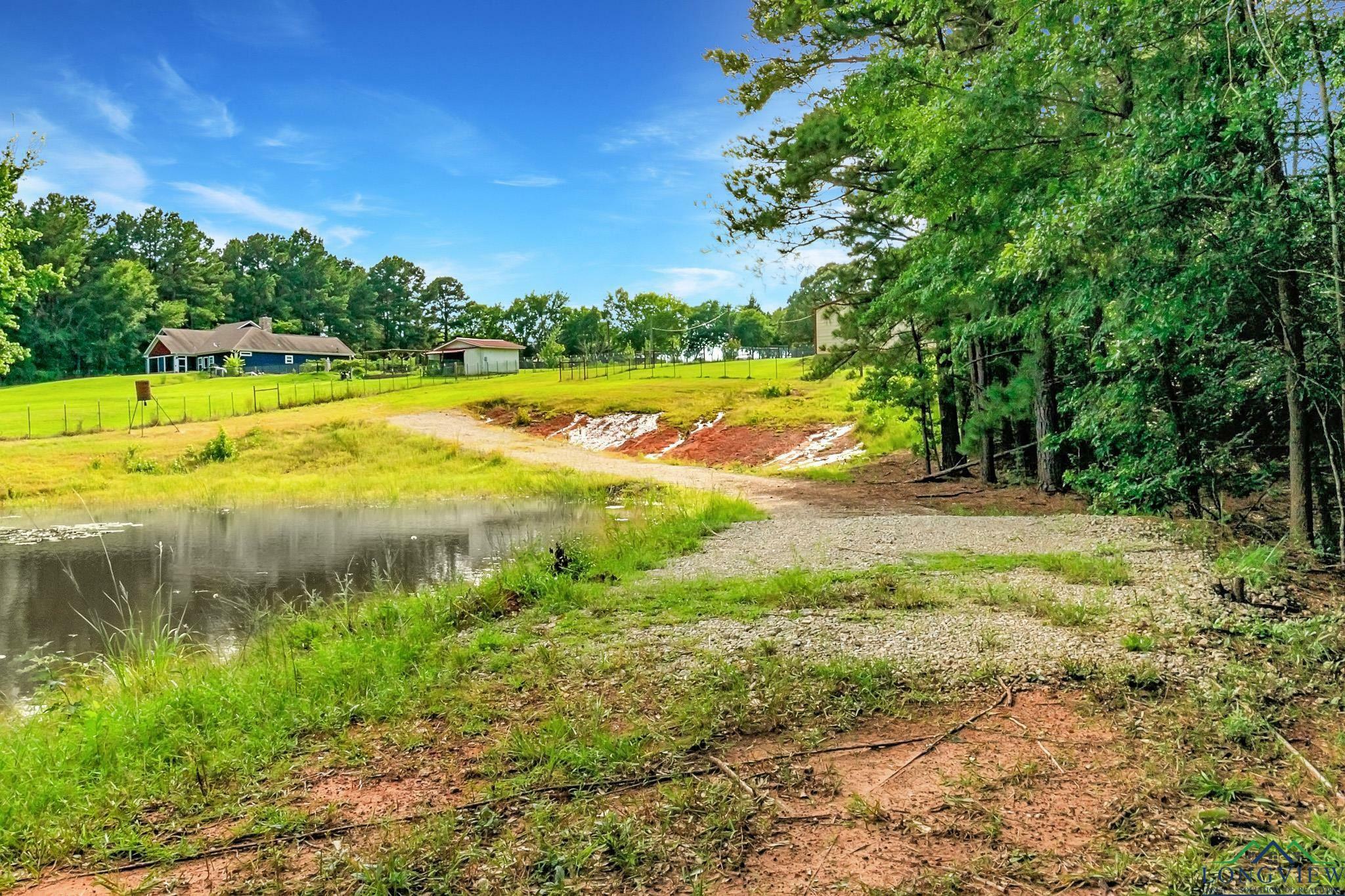 Property Photo: 14384 N County Road 2125 14384 N Cr 2125 TX 75652