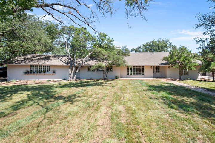 Property Photo: 4606 21st Street TX 79407