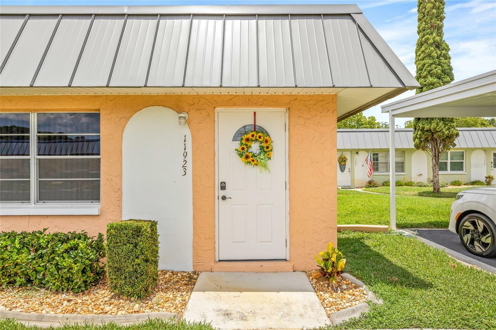 Property Photo: 11923 Boynton Lane B FL 34654