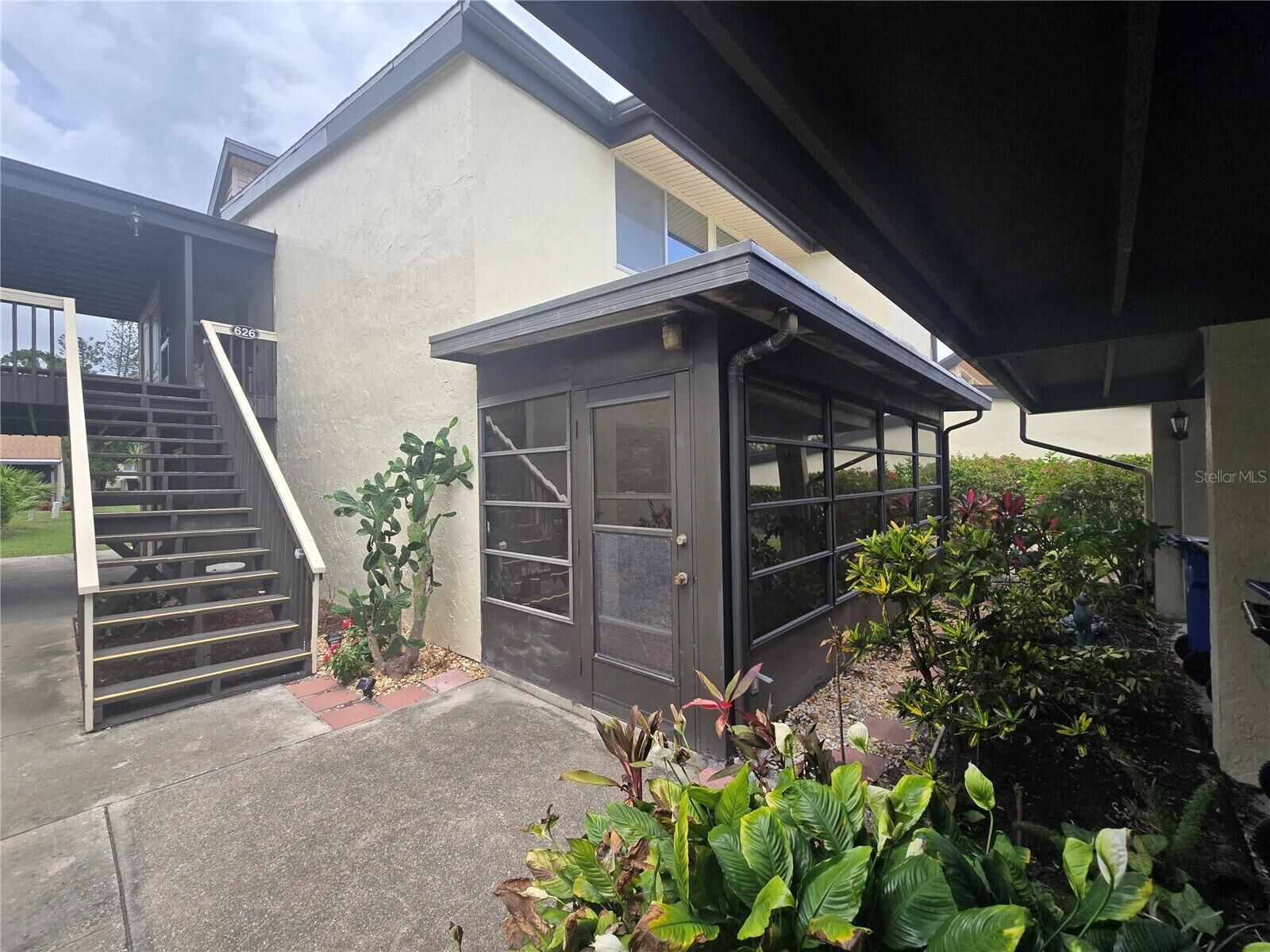 Property Photo: 624 White Pine Tree Road 5 FL 34285