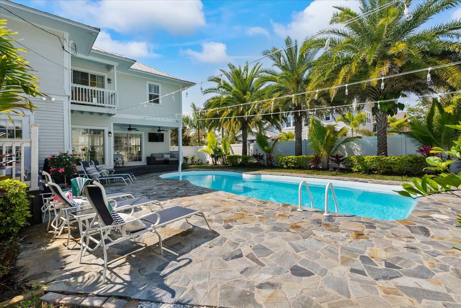 Property Photo: 235 10th Avenue NE FL 33701