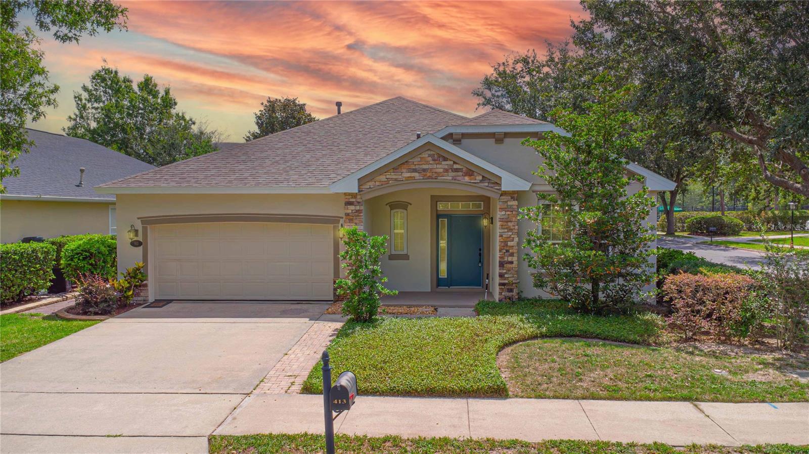 Property Photo: 413 Pursley Drive FL 32724