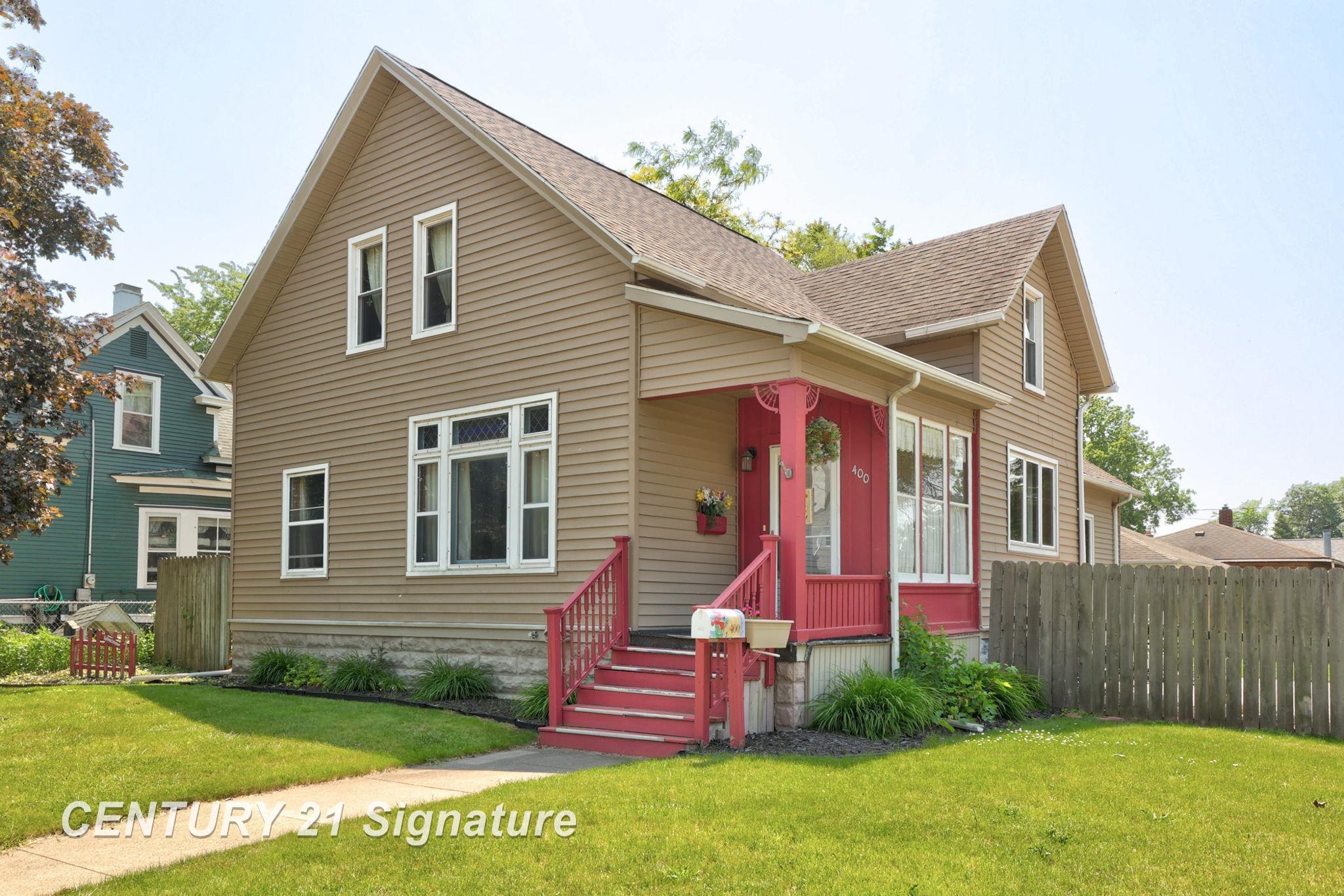 Property Photo: 400 Woodside Lane MI 48708