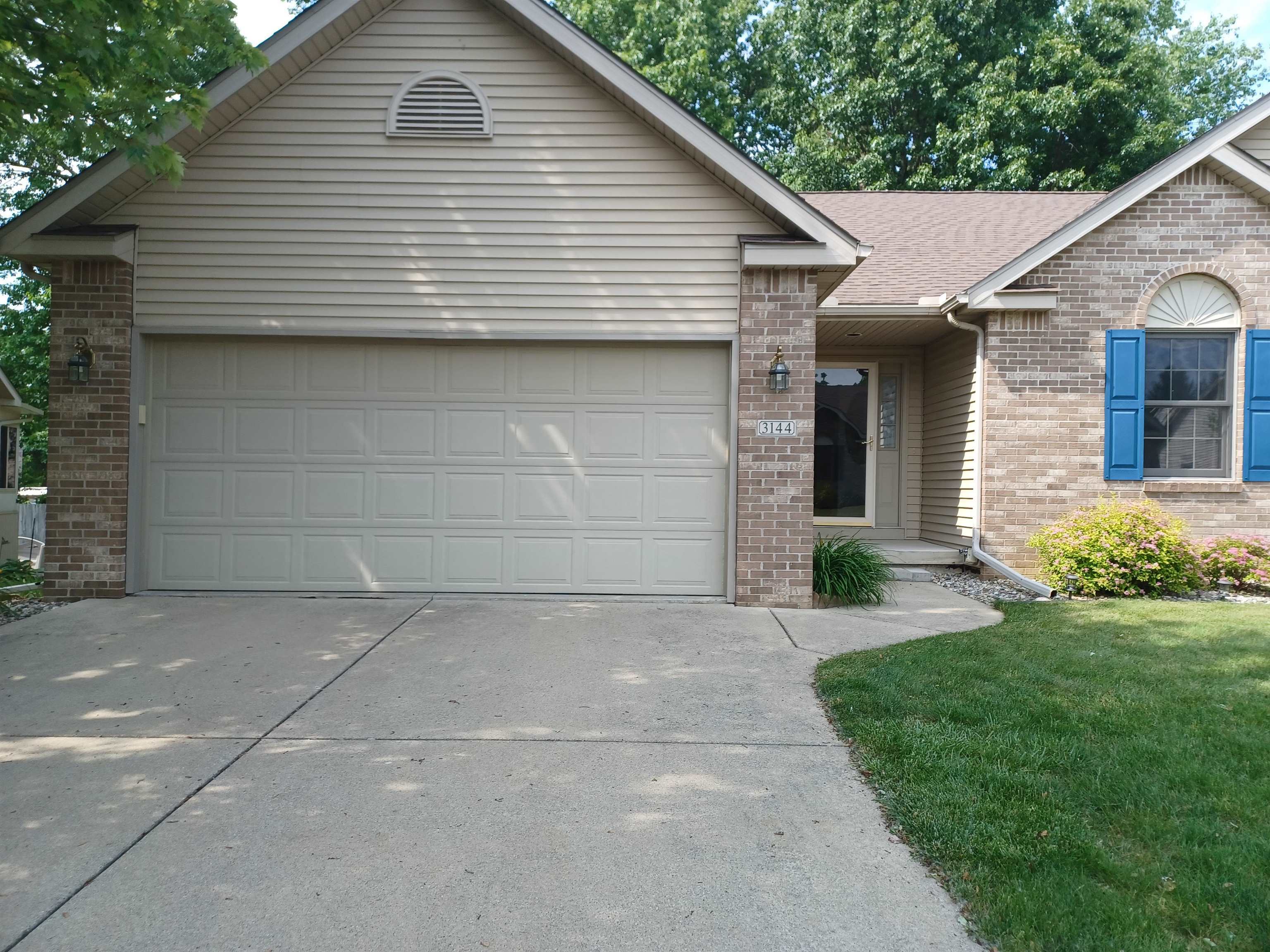 Property Photo: 3144 Amsterdam Drive MI 48420