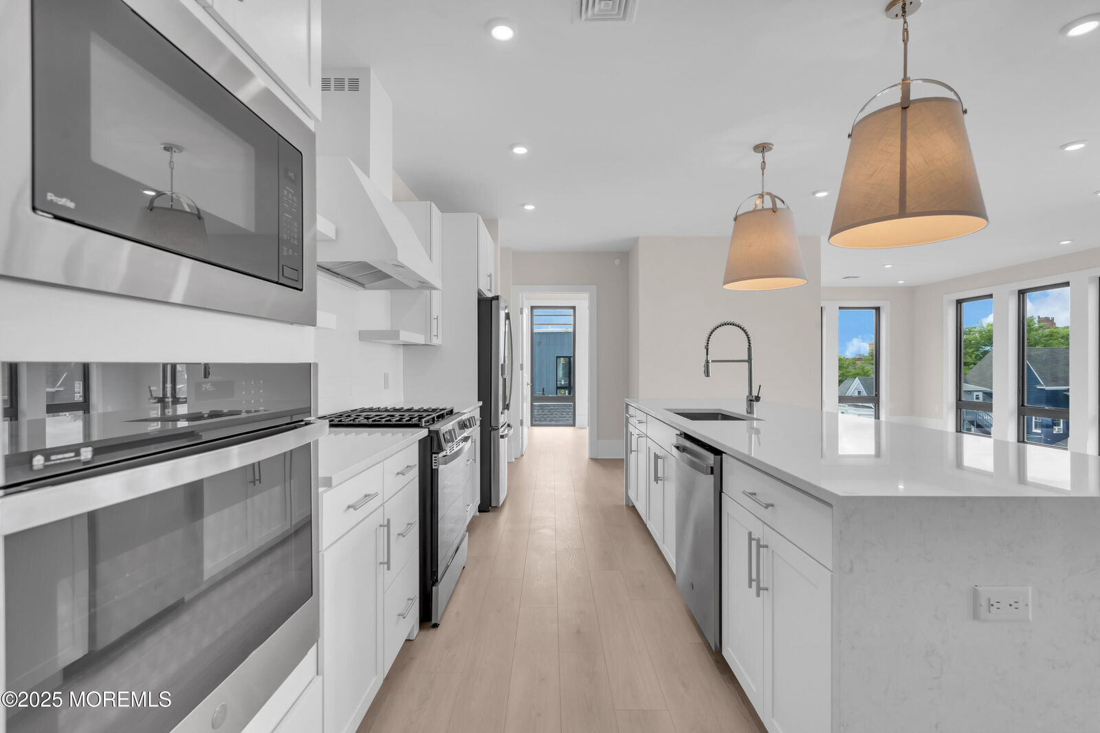 Property Photo:  218 3rd Avenue 305  NJ 07712 