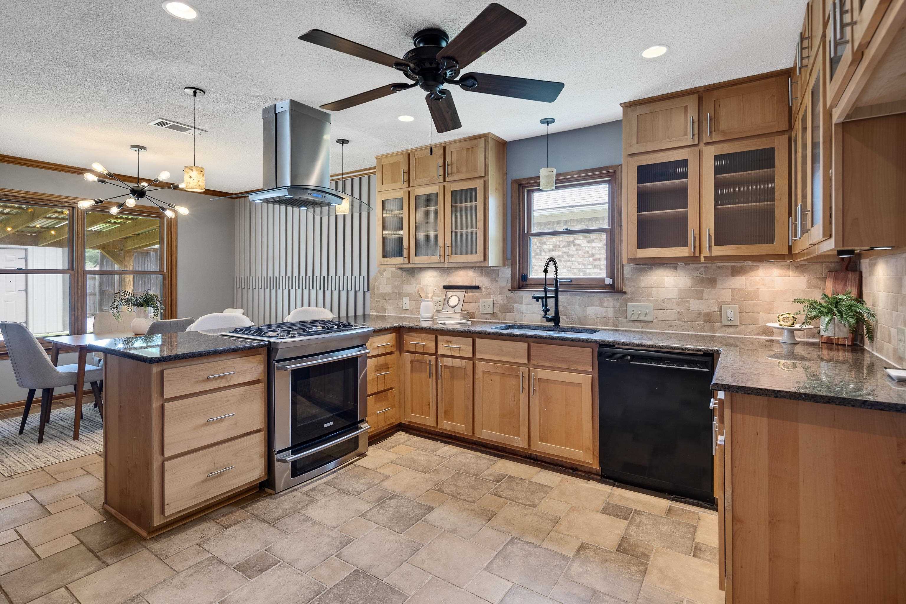 Property Photo: 6436 Eastbrier Dr TN 38135