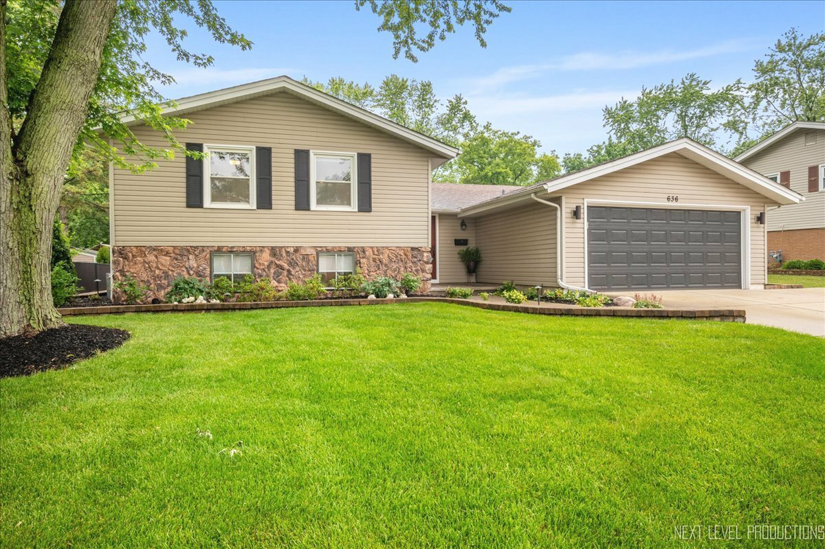 636 Cambridge Drive  Schaumburg IL 60193 photo