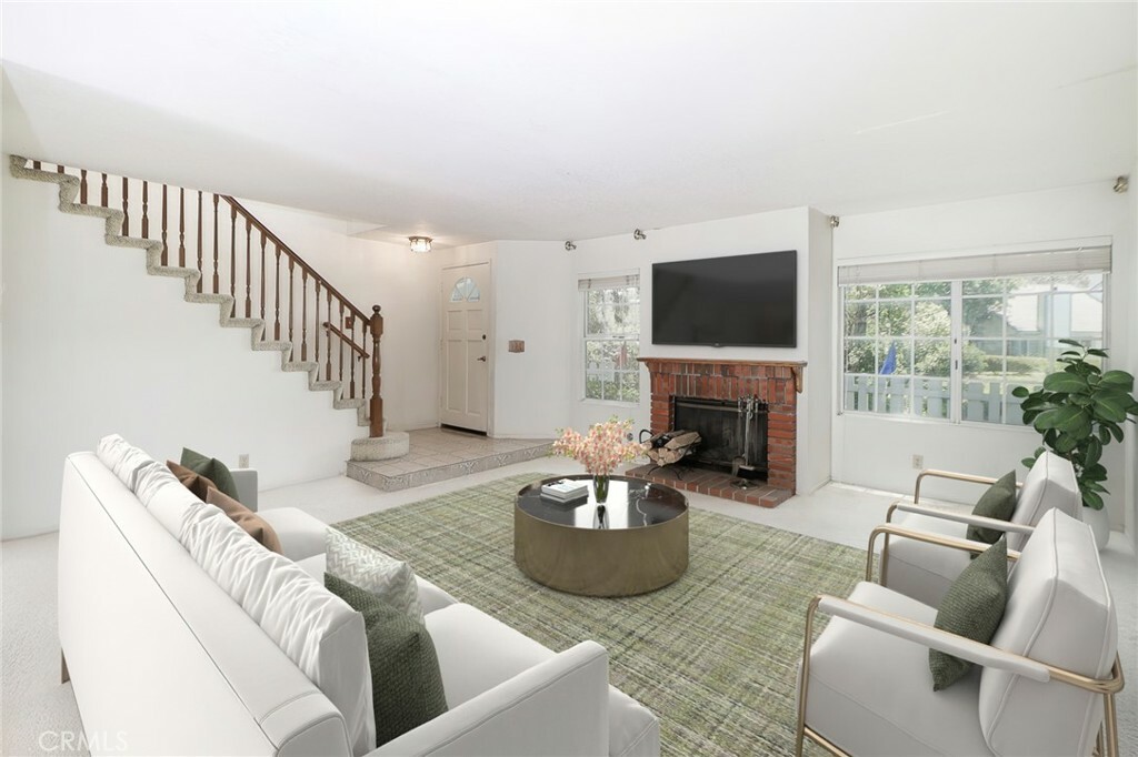 Property Photo:  345 Jeremiah Drive C  CA 93065 