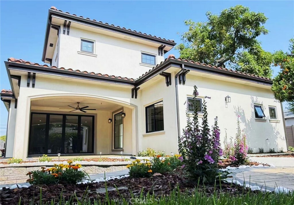 Property Photo:  1935 S 6th Avenue  CA 91006 