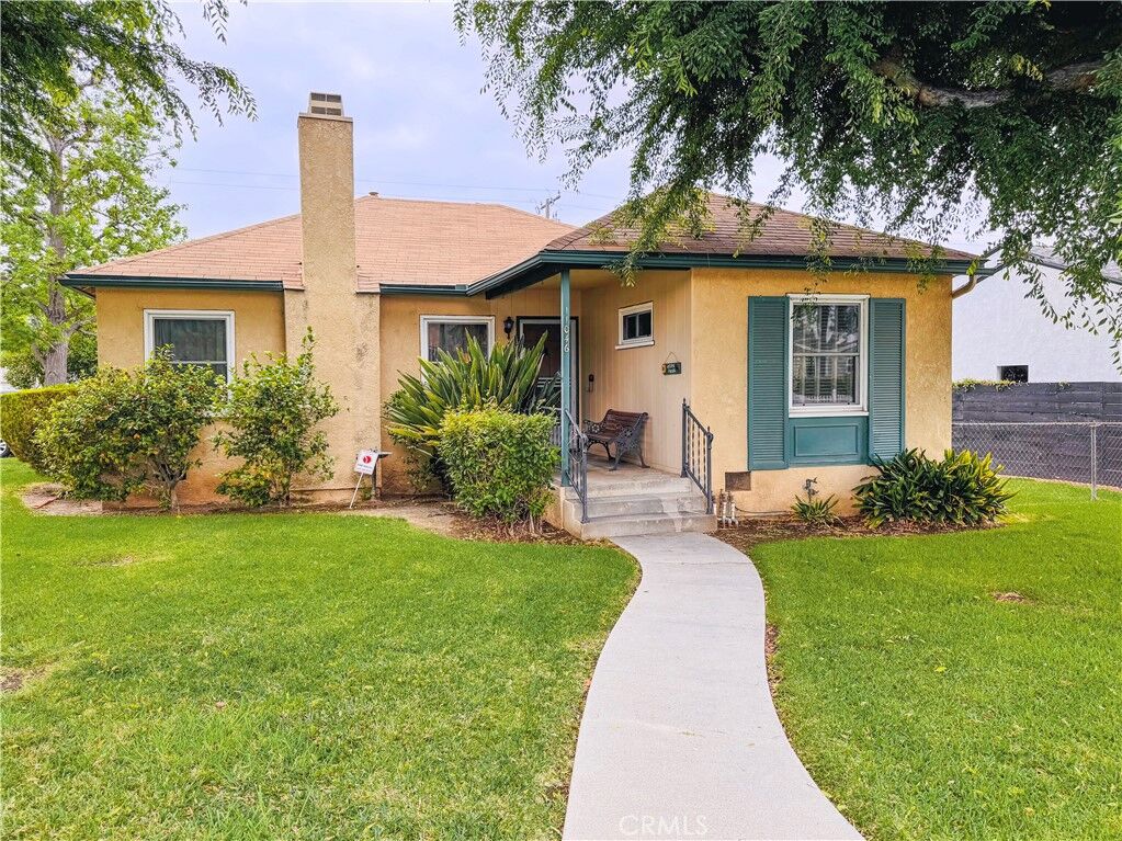 Property Photo: 11046 Howard Street CA 90606