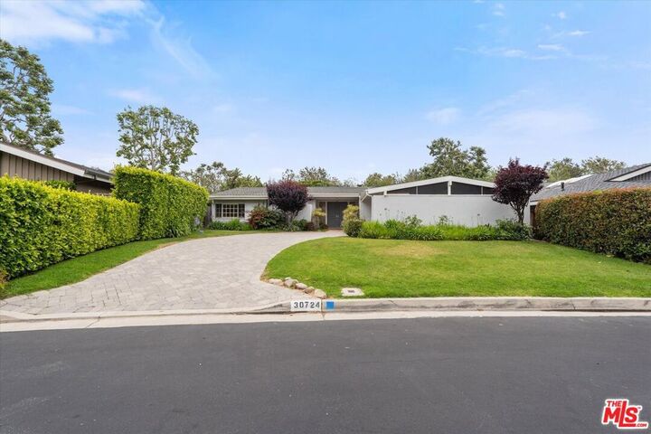 Property Photo:  30724 Manzano Drive  CA 90265 