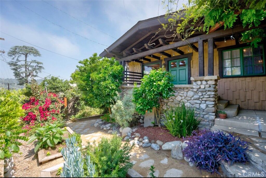 Property Photo: 541 E Avenue 39 CA 90031