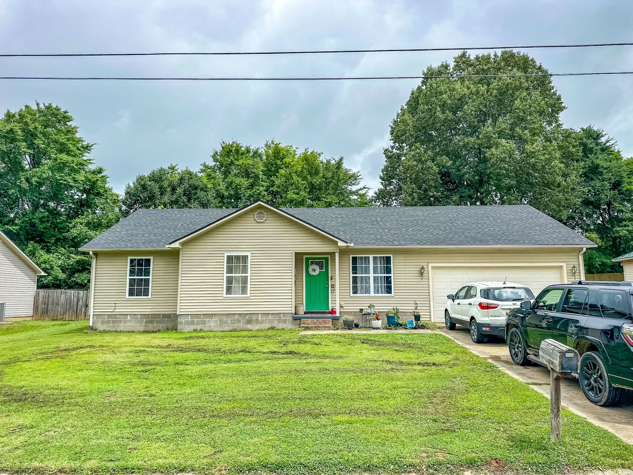 Property Photo: 1097 Taylor Ln TN 38059
