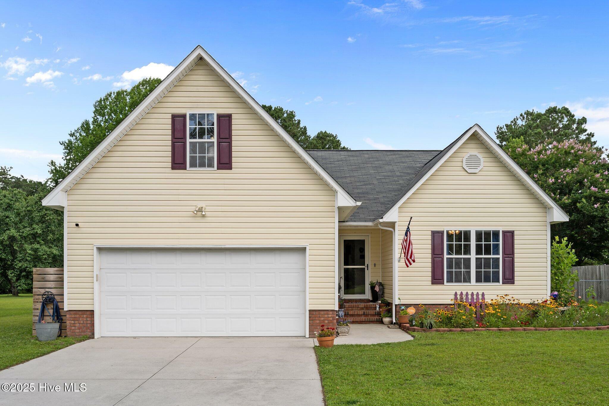 Property Photo: 182 Bridlewood Drive NC 28540