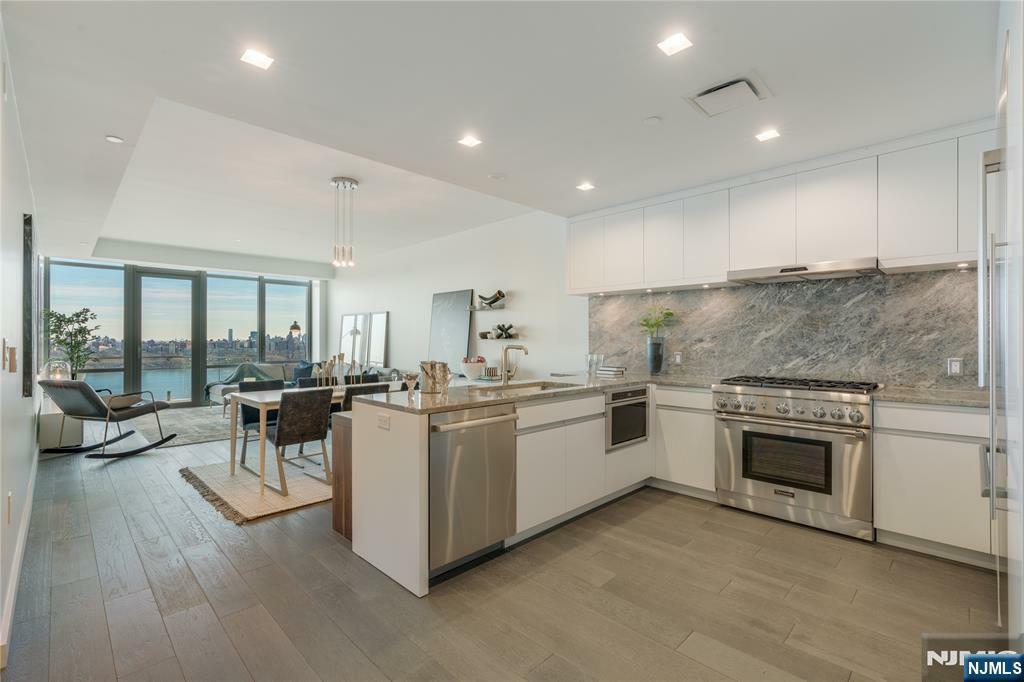 Property Photo: 320 Adolphus Avenue 916 NJ 07010