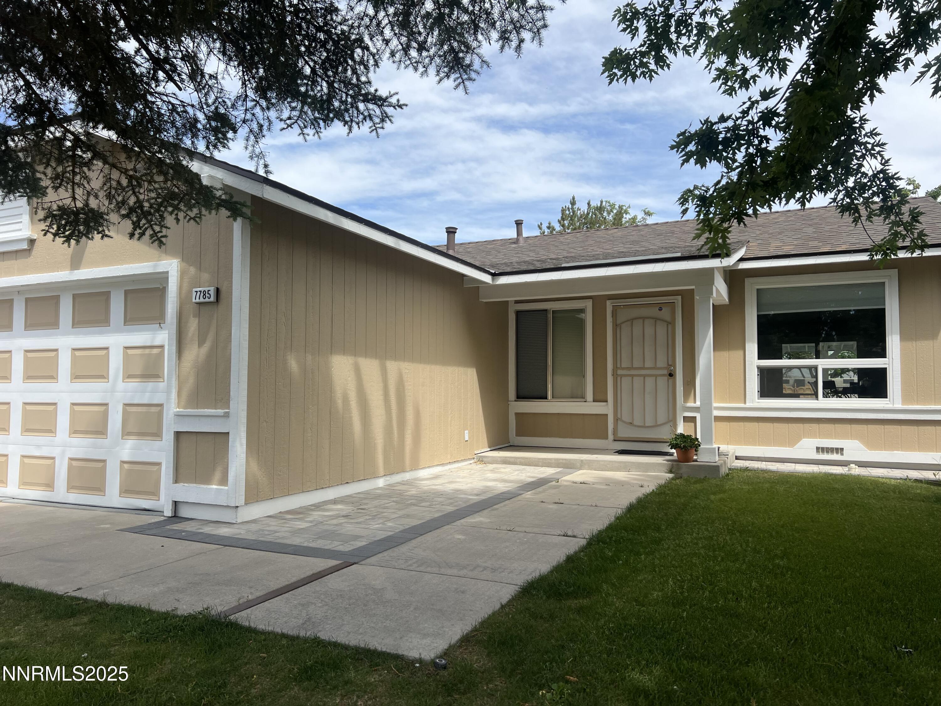 Property Photo: 7785 Crystal Shores Drive NV 89506
