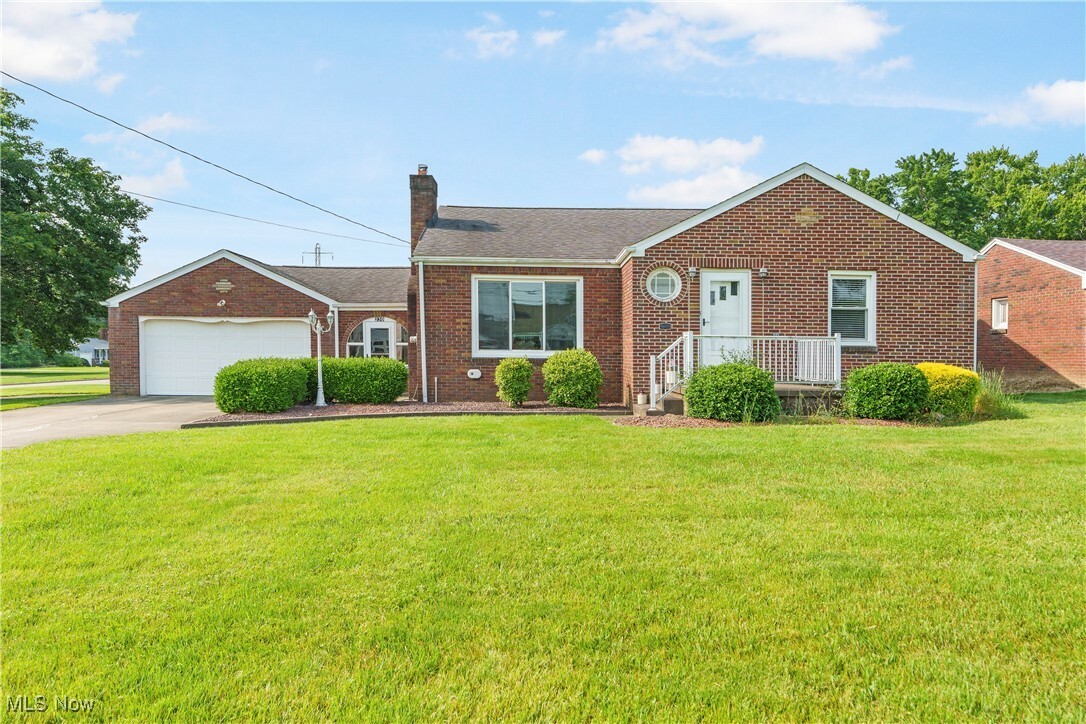 230 Hamilton Boulevard  Struthers OH 44471 photo