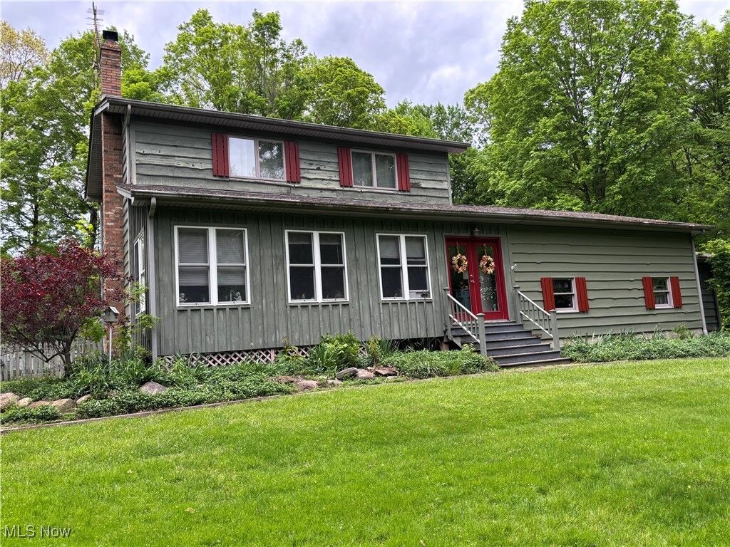 Property Photo: 38474 Longs Crossing Road OH 44431