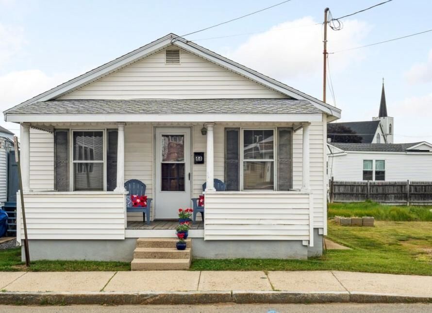 Property Photo:  44 Highland Avenue  NH 03842 