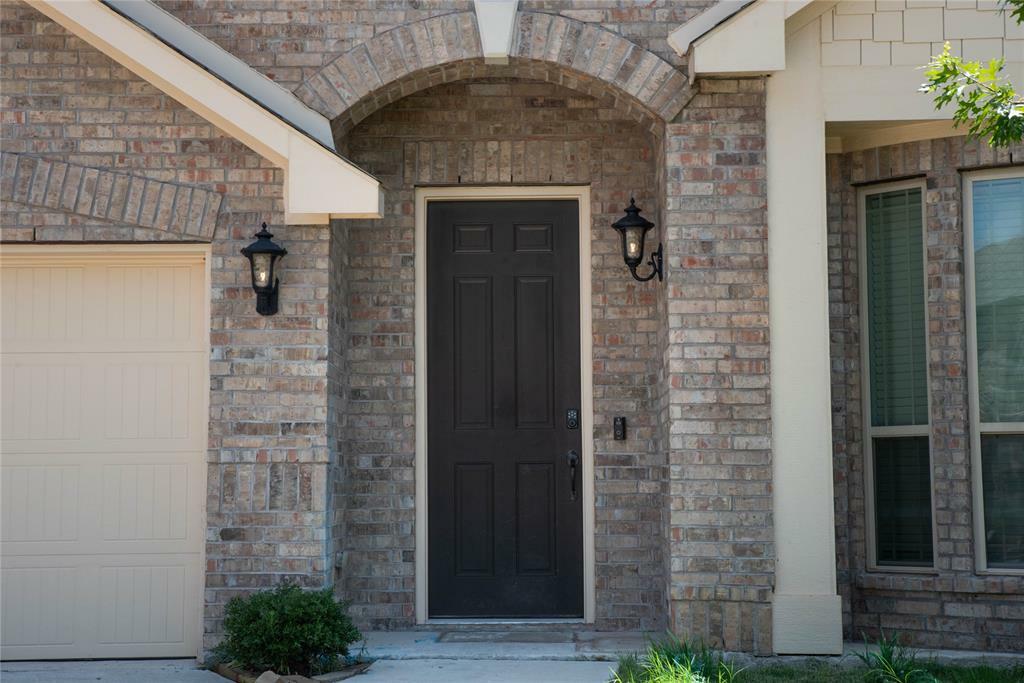 Property Photo: 4333 Old Timber Lane TX 76036