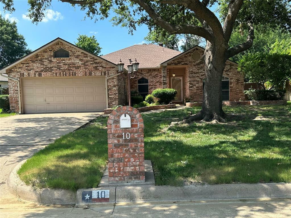 Property Photo:  10 Monterey Drive  TX 76262 