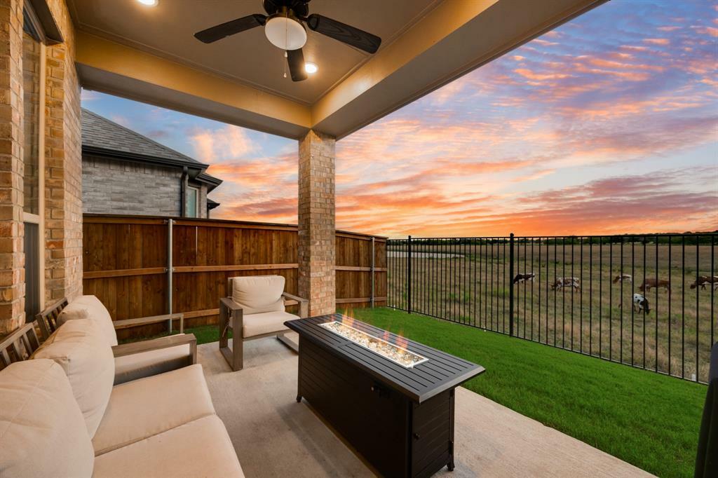 Property Photo: 1412 Pintail Place TX 75009