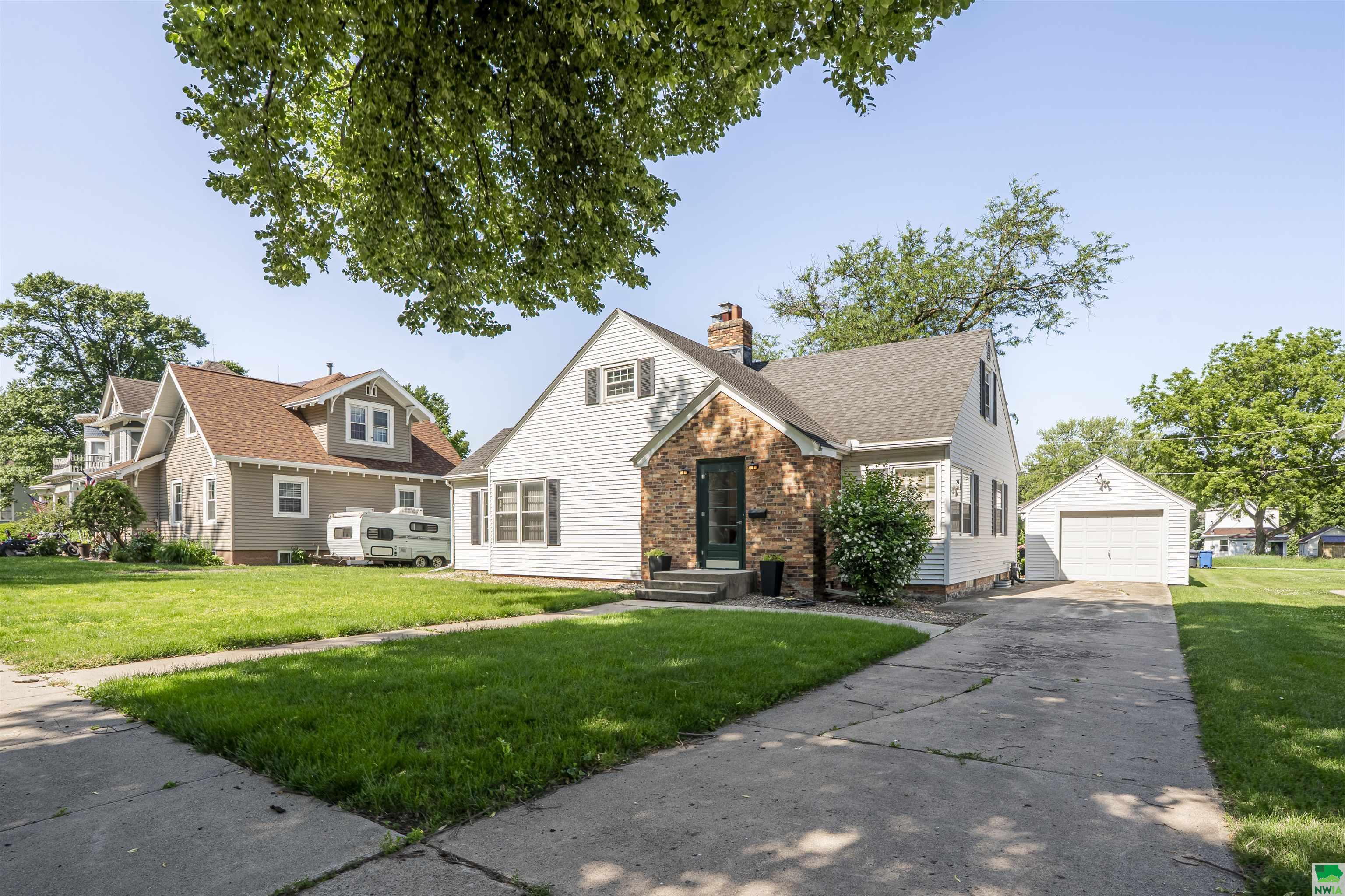 Property Photo: 515 1st Ave SW IA 51031